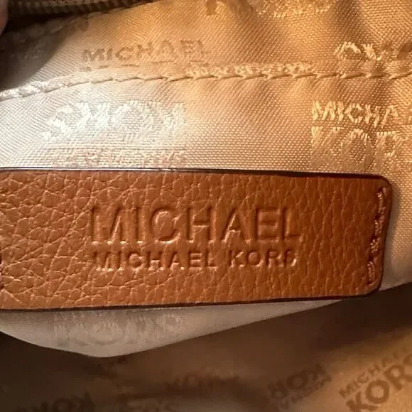 Michael Kors Tan Leather Shoulder Bag with Tassel Adjustable strap - Picture 5 of 9